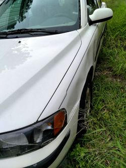Volvo S60 2001 white