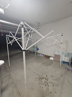 Popup canopy tent frane (needs new canopy) 7x7