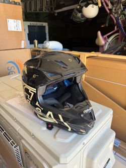 Full face tory lee helmet