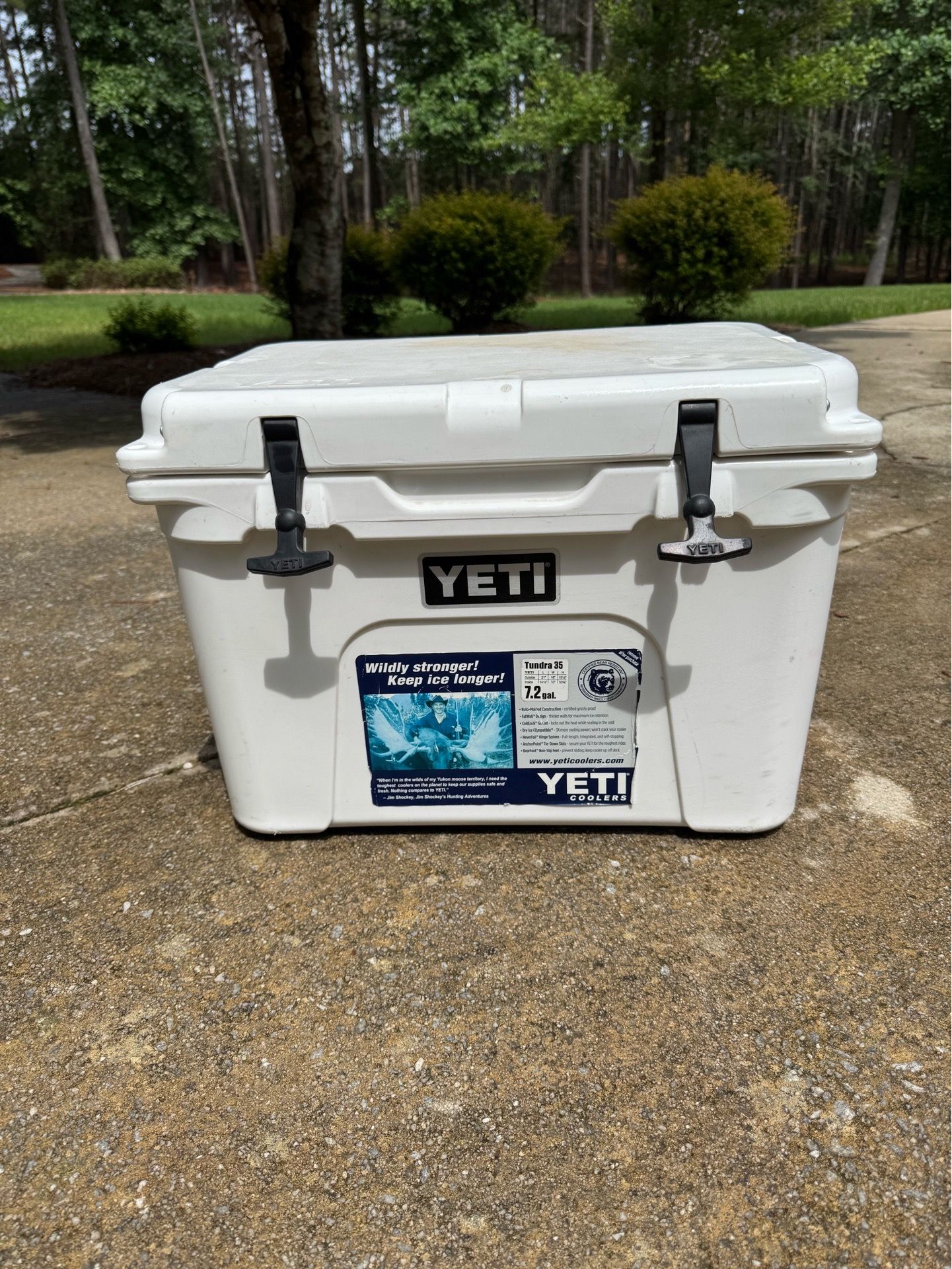 YETI Tundra 35