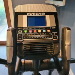 NordicTrack E7.7 Power Incline Elliptical 