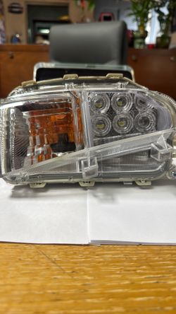 NEW LED Projector Headlight Assembly Driver/Passenger Side Chevrolet/ GMC Aftermarket Open Box