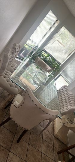 Dinning table