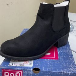 Black Ankle Boots.