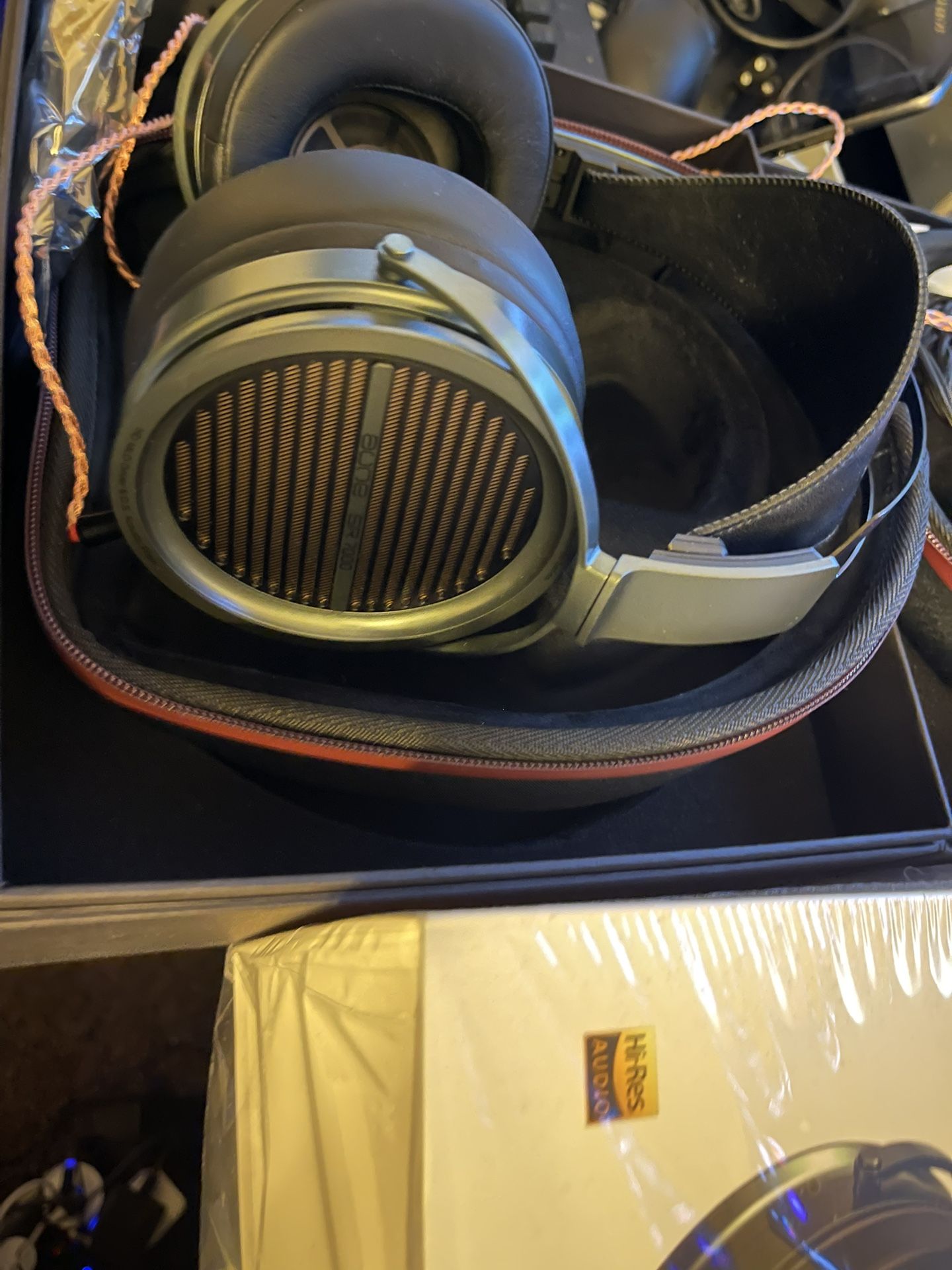 Aune SR7000 Closed Back Headphone