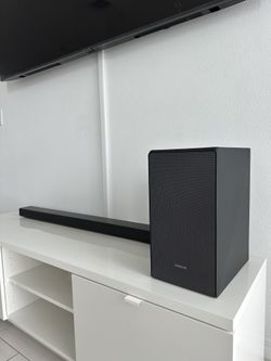 Samsung soundbar + subwoofer