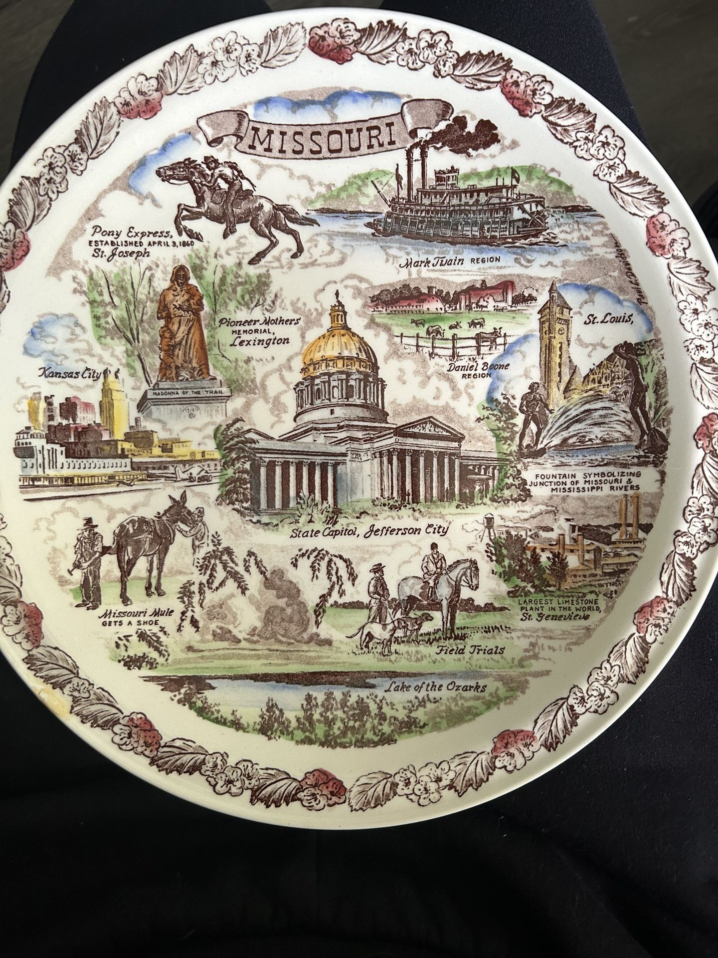 Missouri Vernon Kilns Plate