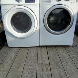 Washer and dryer set