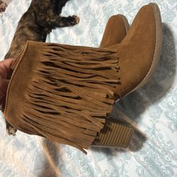 Mossimo Supply Co. Boots Size 11