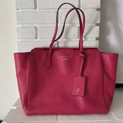 Beautiful Swing Tote By “GUCCI”