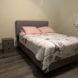 Queen Bedroom Set