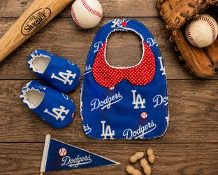 Dodgers Baby booties and bib