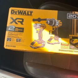 DEWALT XR HAMMER DRILL AND IMPACT Driver COMBO. NEW IN BOX