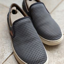 OluKai Pehuea Slip-ons