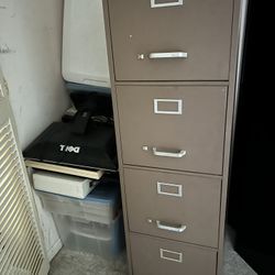 4 Drawer File Cabinets 