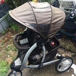 Lnew Graco jogging stroller only $75 takes it now