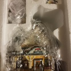 Dept. 56 Village Hiuse