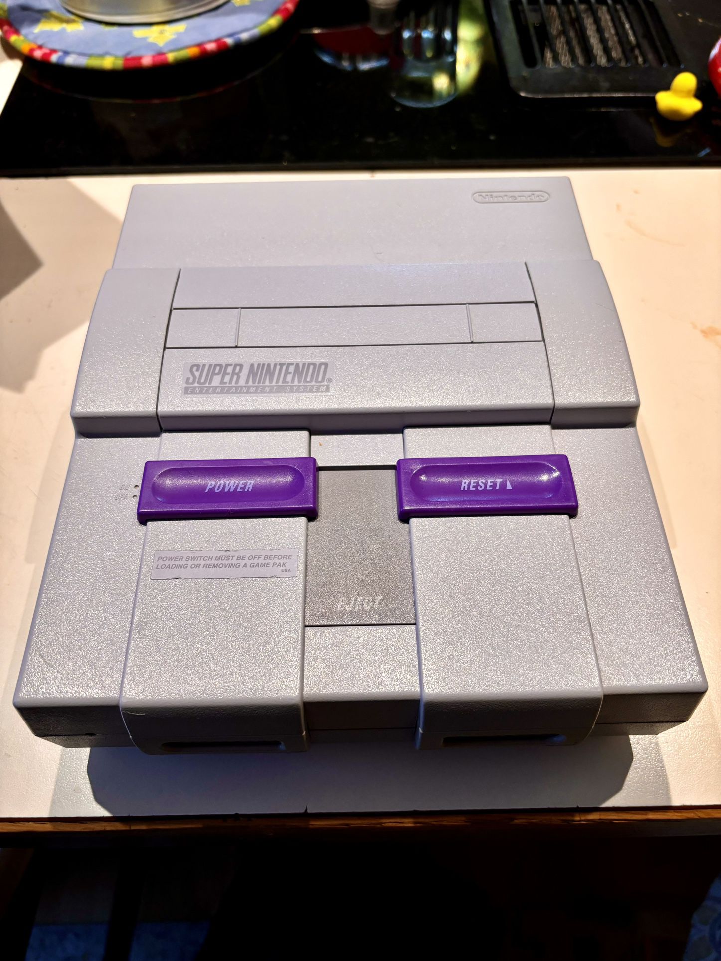 Nintendo SNES Super Nintendo + Controller And Cords