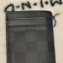 Louis Vuitton With Money Clip And It’s Able To Hold 3 Cards Plus Cash 