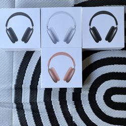 AirPod Maxes 