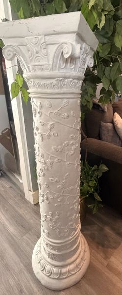 Decorative Roman Column Pedestal