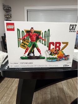 LEGO Cristiano Ronaldo CR7 Collector's Set #lego #cr7 #football