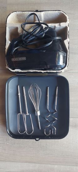 BLACK+DECKER Hand Mixer with Storage Case – Like New