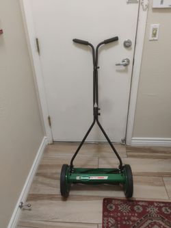 Scott's manual lawnmower 16"