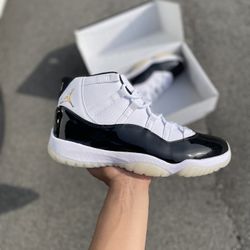 AIR JORDAN RETRO 11 “GRATITUDE” (DMP) Left shoe size 11, Right shoe size 12 R3PŠ