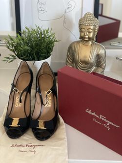 Black Patent Leather heels 👠 by Salvadore Ferragammo 