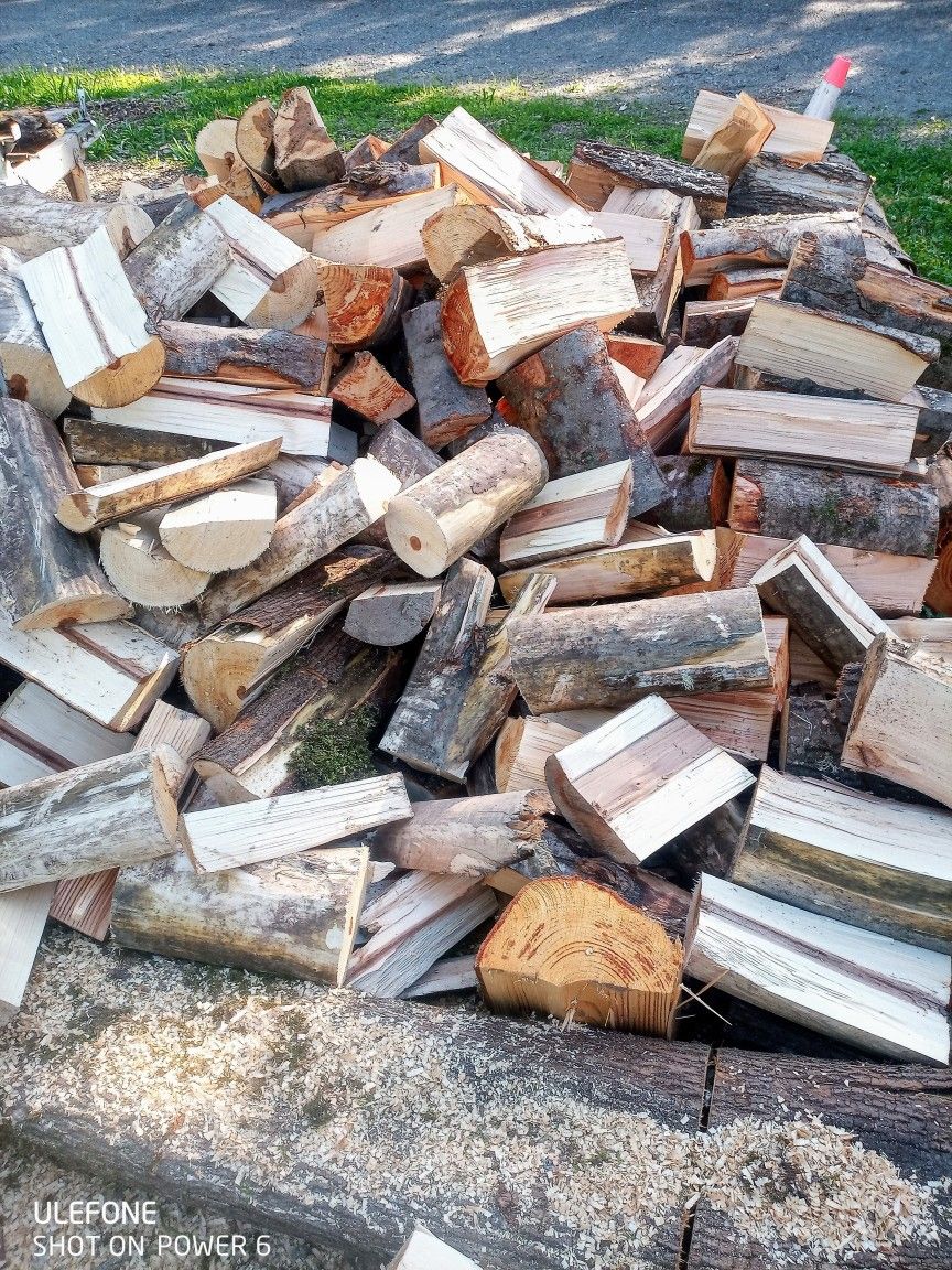 Dry Split Firewood