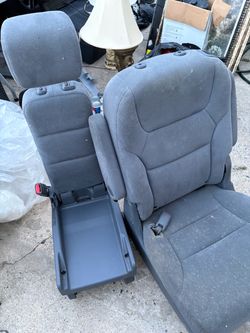 Honda Odyssey seats