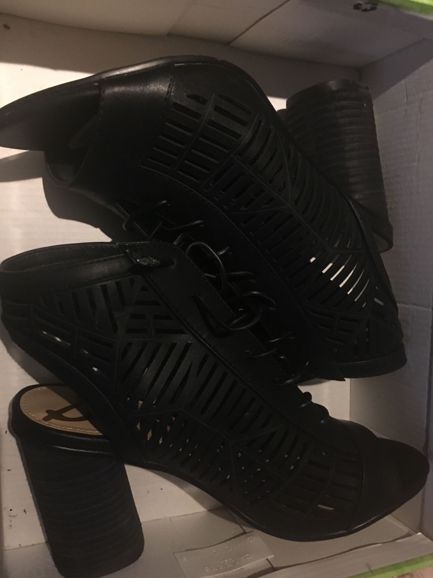 Women Heels 7 1/2 New Never Worn