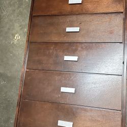 5 Drawer Tall Dresser
