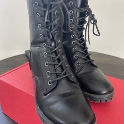 Black lace up combat boots 