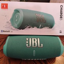 JBL Charge 5 Bluetooth Speaker (Teal)