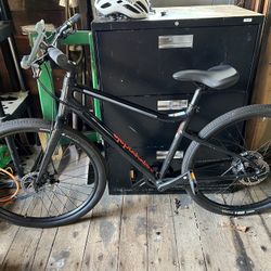 Cannondale Treadwell V2 Size Medium