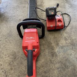 Electric Hedge Trimmer Milwaukee 