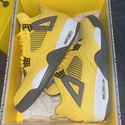 Jordan 4 Lightnings
