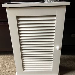 JAXSUNNY White Louvered Door Cabinet HG61G0765