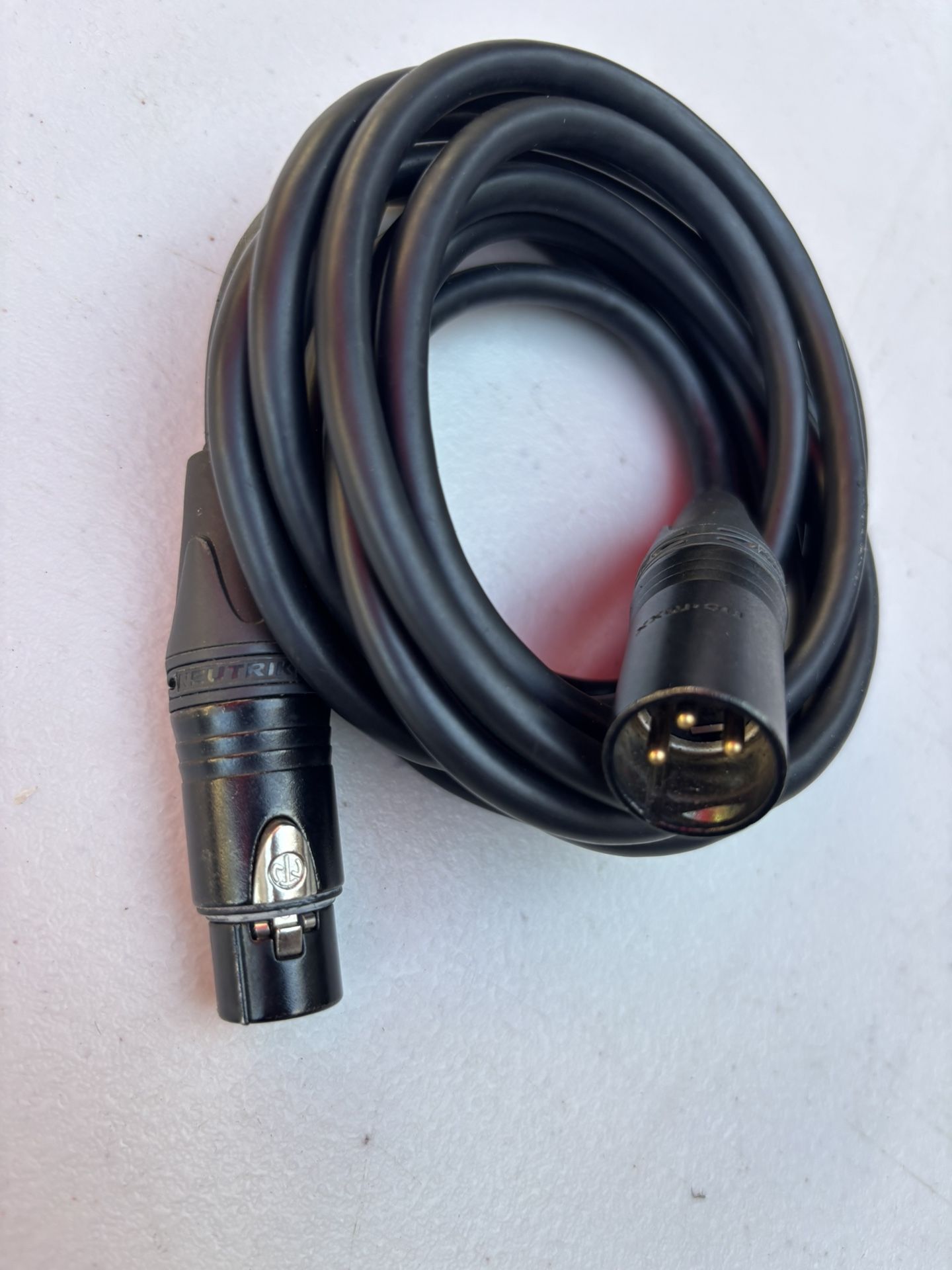 NEUTRIK XLR MALE TO XLR FEMALE CABLE 10 feet