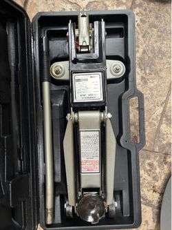 2-ton hydraulic trolley jack (4,000 lb capacity)