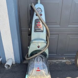 Bissell Carpet Cleaning Machine