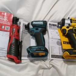 Milwaukee Makita DeWalt 