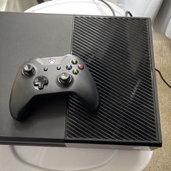 Xbox One (1TB) - Works Great - With Controller And Headset