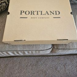 Women's Portland duck boots sz 7(new)