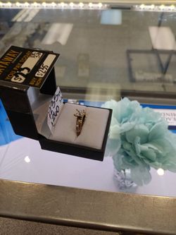 Lady's Engagement Ring