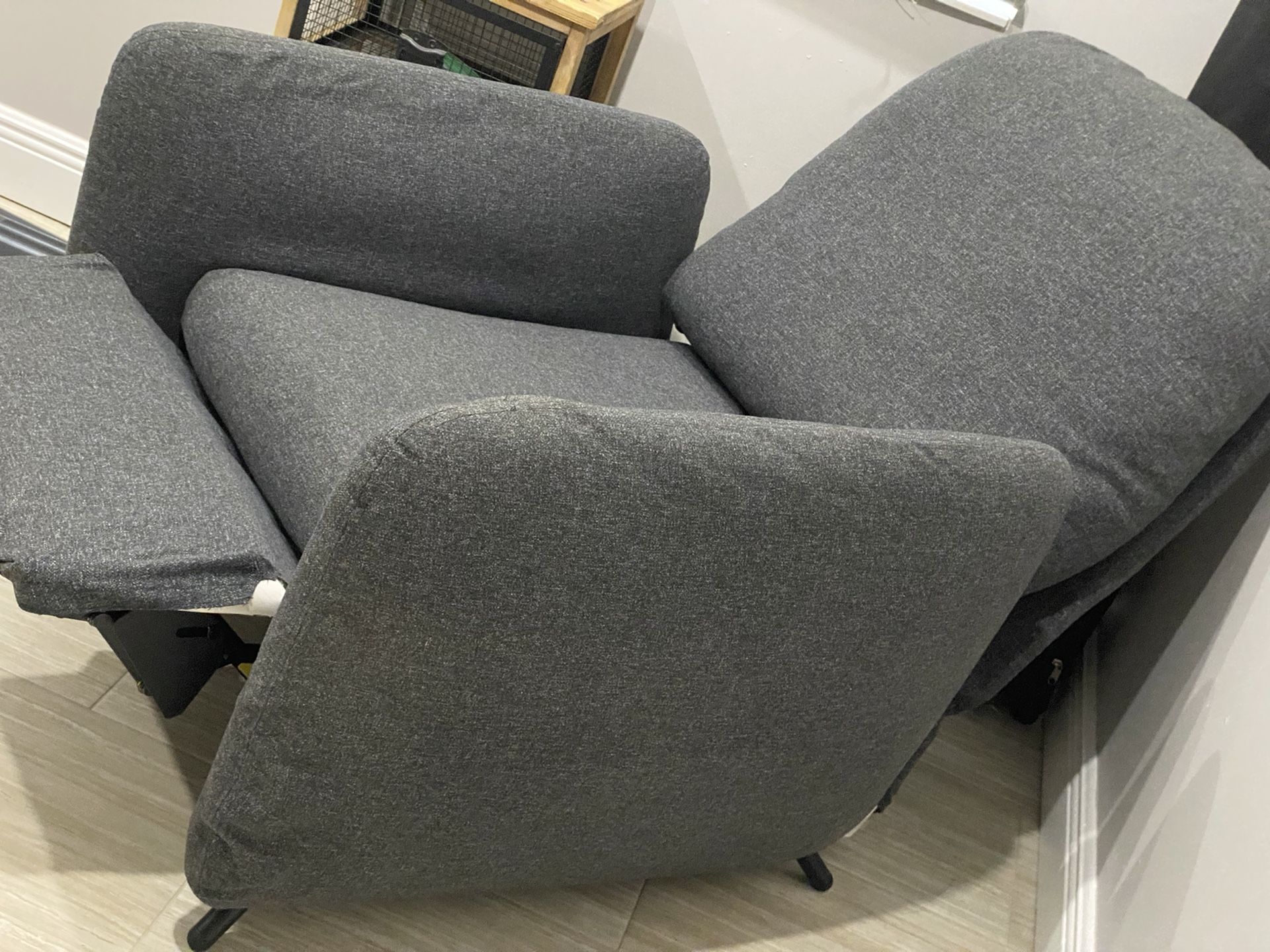 Ekolsund Ikea Recliner Chair Silla/ Asiento Reclinable for Sale in