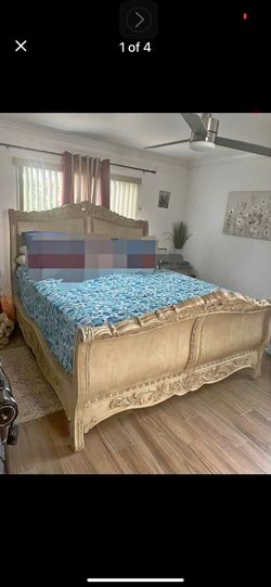 King size bed