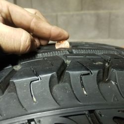 235/75R15 khumo tire